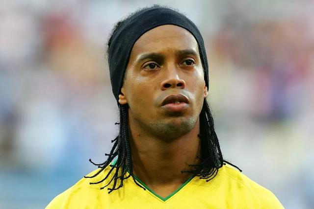 上海男篮官宣续约刘铮 上赛季荣膺本土抢断王